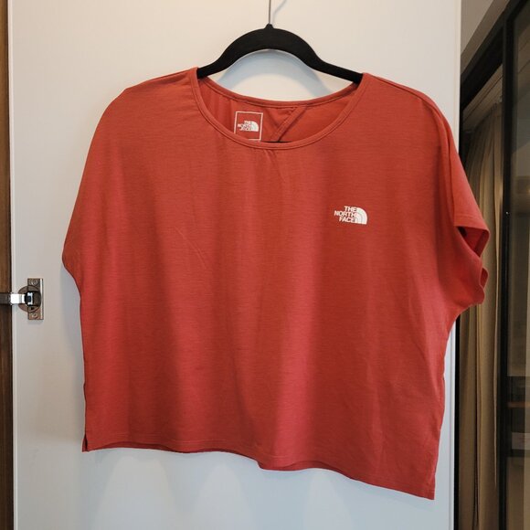 2 yoga ready tops - Picture 2 of 8